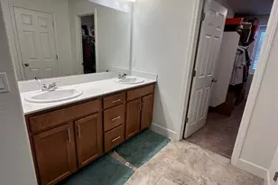 10843 Albano Ln, Stockton, CA 95209 - Photo 7