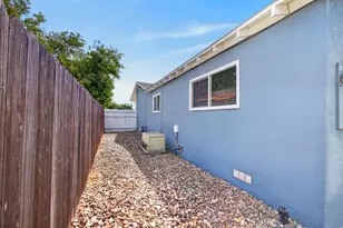6133 Buckboard Dr, Rio Linda, CA 95673 - Photo 35