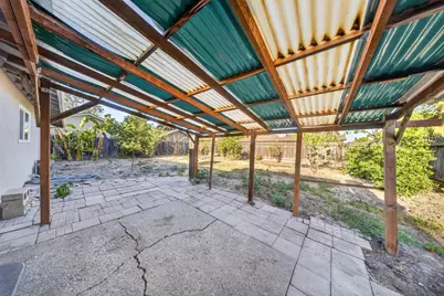 8616 Marlboro Ct, Stockton, CA 95210 - Photo 37