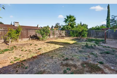 8616 Marlboro Ct, Stockton, CA 95210 - Photo 35