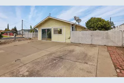 781 Camino Court, Manteca, CA 95336 - Photo 3