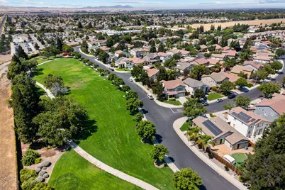 4738 Bonsai Avenue, Tracy, CA 95377 - Photo 5