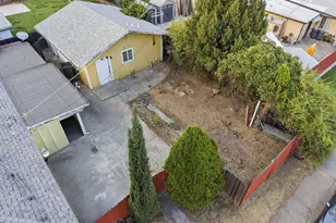 5241 59th St, Sacramento, CA 95820 - Photo 31