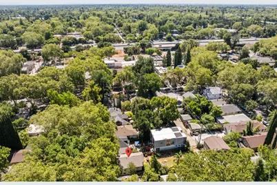 2710 D Street, Sacramento, CA 95816 - Photo 41