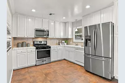 6006 4th Avenue, Sacramento, CA 95817 - Photo 9