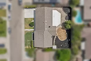 14 W Canterbury Dr, Stockton, CA 95207 - Photo 27