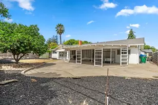 14 W Canterbury Dr, Stockton, CA 95207 - Photo 27