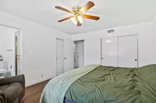 14 W Canterbury Dr, Stockton, CA 95207 - Photo 17