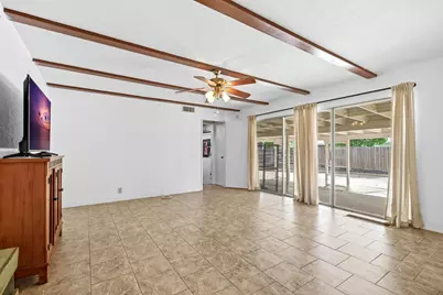 14 W Canterbury Drive, Stockton, CA 95207 - Photo 15
