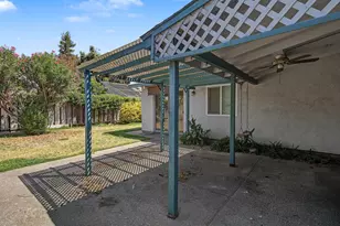 749 Meadow Way, Manteca, CA 95336 - Photo 29
