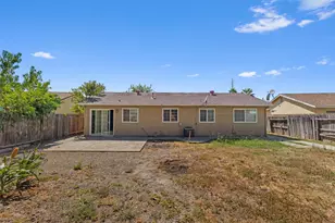 7949 Deer Water Dr, Sacramento, CA 95823 - Photo 23