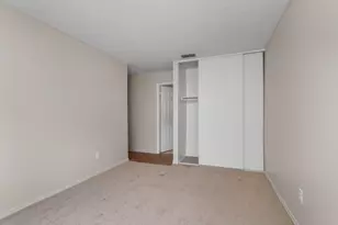 7949 Deer Water Dr, Sacramento, CA 95823 - Photo 17
