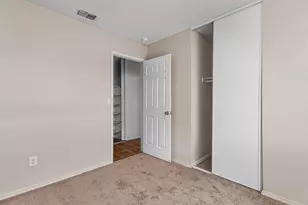 7949 Deer Water Dr, Sacramento, CA 95823 - Photo 11