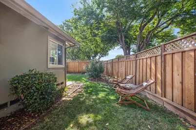 2432 Rinconada Drive, San Jose, CA 95125 - Photo 21