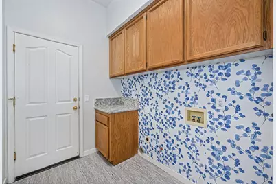 8735 Freesia Drive, Elk Grove, CA 95624 - Photo 25