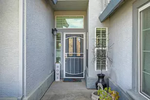 8735 Freesia Dr, Elk Grove, CA 95624 - Photo 3
