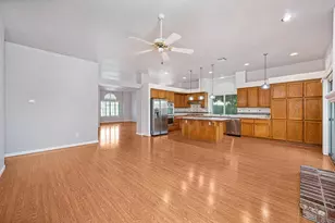 8735 Freesia Dr, Elk Grove, CA 95624 - Photo 9