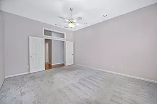 8735 Freesia Dr, Elk Grove, CA 95624 - Photo 33