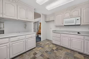 1390 Kelleen Dr, Yuba City, CA 95993 - Photo 27
