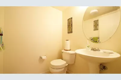 831 Waterford Avenue, Stockton, CA 95206 - Photo 19