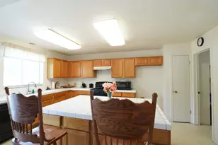 831 Waterford Ave, Stockton, CA 95206 - Photo 13