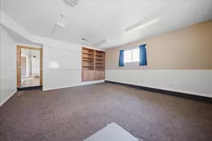 6171 Bradshaw Rd, Sacramento, CA 95829 - Photo 17