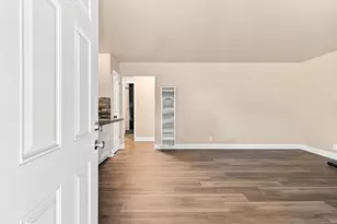 1707 W Swain Rd, Stockton, CA 95207 - Photo 7