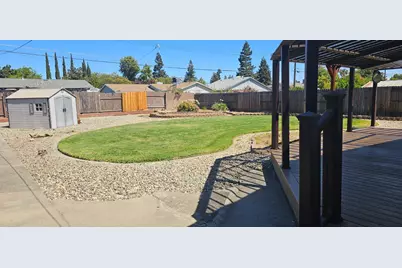 7811 Lorin Avenue, Sacramento, CA 95828 - Photo 7