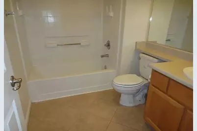 5201 Laguna Oaks Drive #126, Elk Grove, CA 95758 - Photo 11