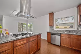 3896 12th Ave, Sacramento, CA 95817 - Photo 29