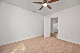 3896 12th Ave, Sacramento, CA 95817 - Photo 33