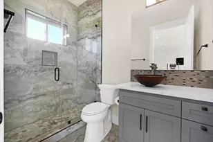 9013 Deleon Ct, Elk Grove, CA 95624 - Photo 81