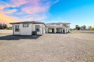 9013 Deleon Ct, Elk Grove, CA 95624 - Photo 63