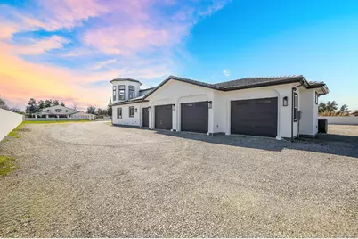 9013 Deleon Court, Elk Grove, CA 95624 - Photo 61
