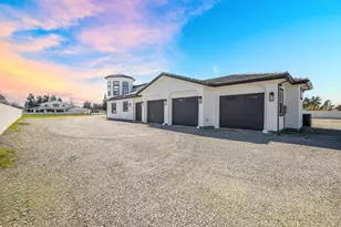 9013 Deleon Ct, Elk Grove, CA 95624 - Photo 61