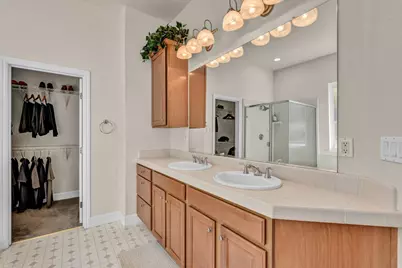 2202 Acorn Ridge Court, Folsom, CA 95630 - Photo 27