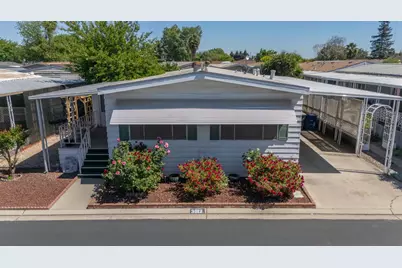 Maui Terrance, Modesto, CA 95355 - Photo 1