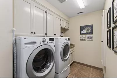 3055 Fairmont Court, Madera, CA 93637 - Photo 25