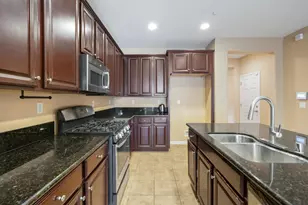 4869 S Ammolite Way, Elk Grove, CA 95757 - Photo 5