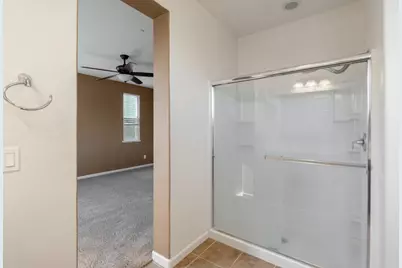4869 S Ammolite Way, Elk Grove, CA 95757 - Photo 9