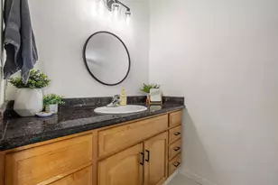 1726 Gwendolyn Ave, Escalon, CA 95320 - Photo 23