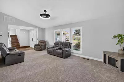 319 Shire Way, Modesto, CA 95356 - Photo 11