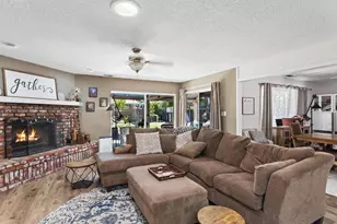 8746 Algonquin Way, Orangevale, CA 95662 - Photo 3