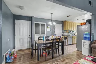 8262 Lockborne Dr, Sacramento, CA 95823 - Photo 9