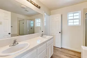 736 Morris Ln, Madera, CA 93637 - Photo 15