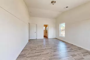 736 Morris Ln, Madera, CA 93637 - Photo 17