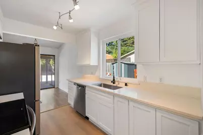 7233 Mountainside Drive, Citrus Heights, CA 95621 - Photo 21