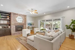 7713 S Cove Dr, Sacramento, CA 95831 - Photo 19