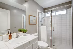 7713 S Cove Dr, Sacramento, CA 95831 - Photo 27