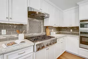 7713 S Cove Dr, Sacramento, CA 95831 - Photo 17